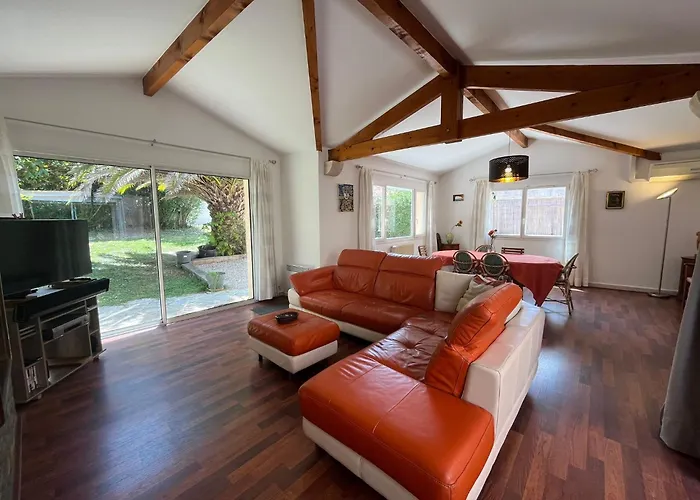 Belle Villa Avec Jacuzzi, Parking, Climatisation, Jardin, Calme Prázdninový dům Biarritz