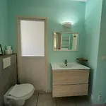 Nyaraló Belle Avec Jacuzzi, Parking, Climatisation, Jardin, Calme