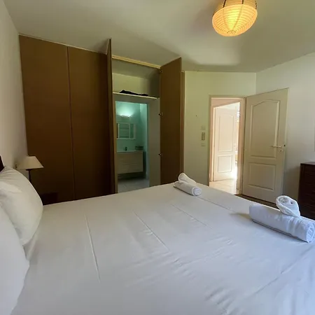 Belle Avec Jacuzzi, Parking, Climatisation, Jardin, Calme 펜션 비아히쯔
