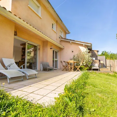 Hébergement de vacances Belle Avec Jacuzzi, Parking, Climatisation, Jardin, Calme *