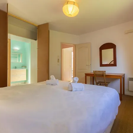 Belle Avec Jacuzzi, Parking, Climatisation, Jardin, Calme * Biarritz
